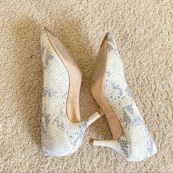 Cole Hann Vesta Pumps - Picture 4 of 4